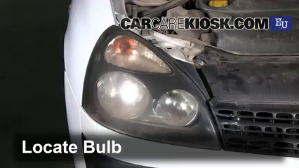 2003 Renault Clio dCi 1.5L 4 Cyl. Turbo Diesel Éclairage Feux de croisement (remplacer l'ampoule)